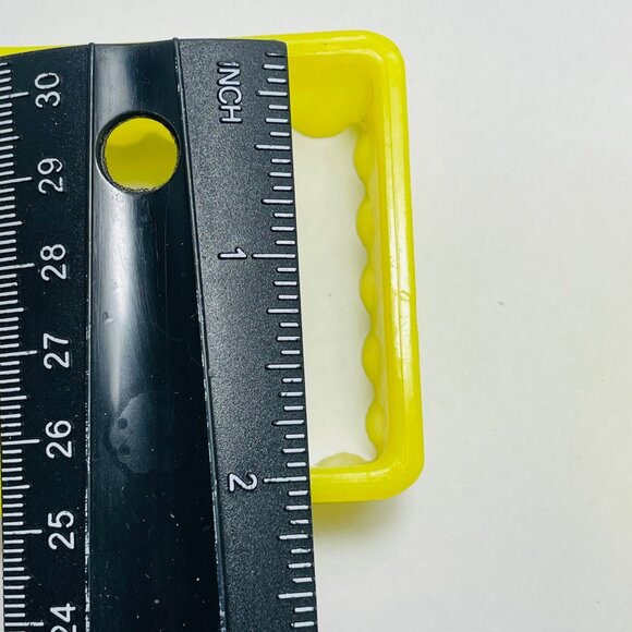 Square Stackable Yellow Biscuit Cookie Cutters Set Of 2 Made Hong Kong Vintage - Picture 8 of 8